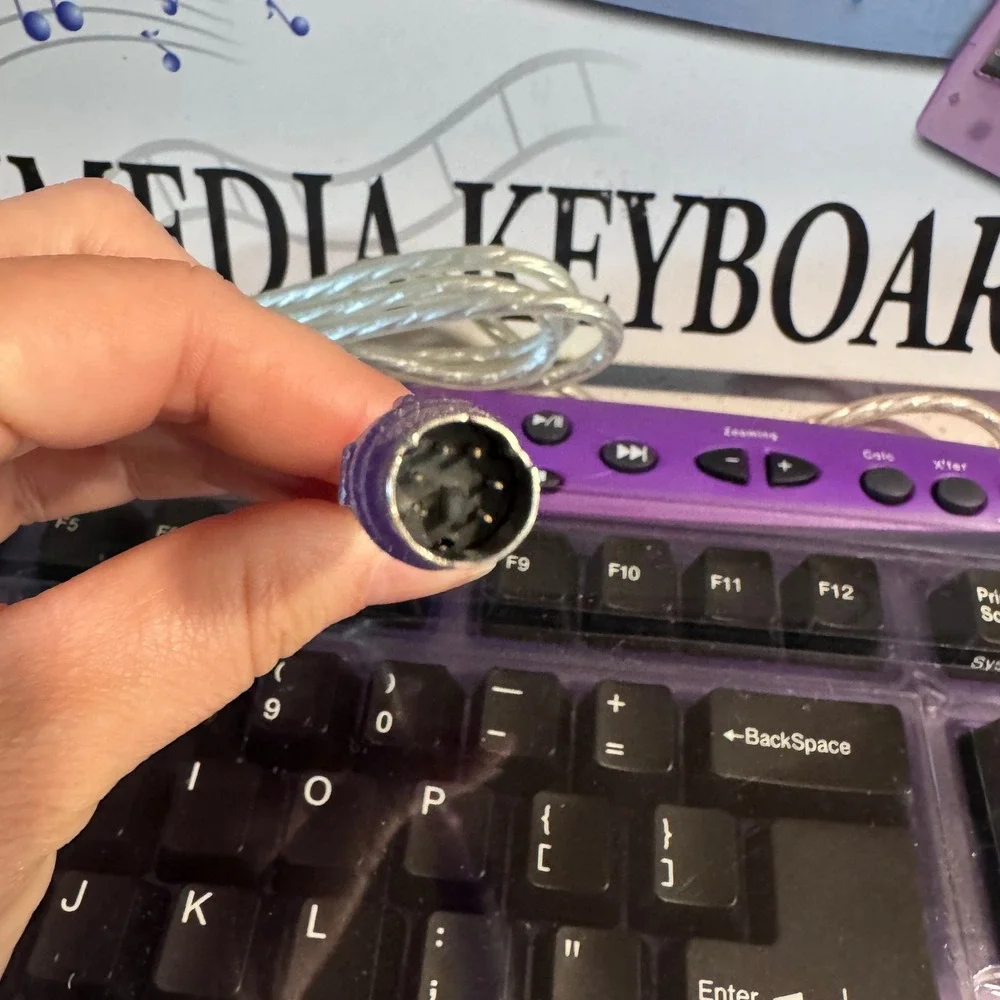Eagle‎ Touch Rainbow Multimedia Keyboard Purple Translucent Y2K MCK-800 Vintage